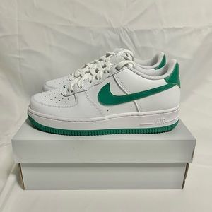 Airforce 1 low white malachite